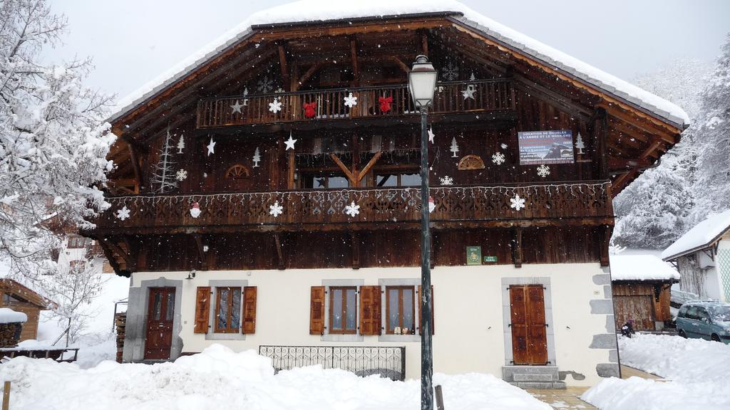 La Ferme De Sous-Lachat Samoëns Exterior foto
