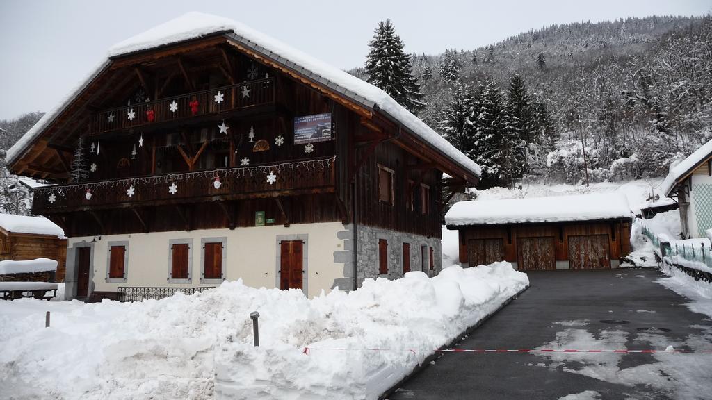 La Ferme De Sous-Lachat Samoëns Exterior foto